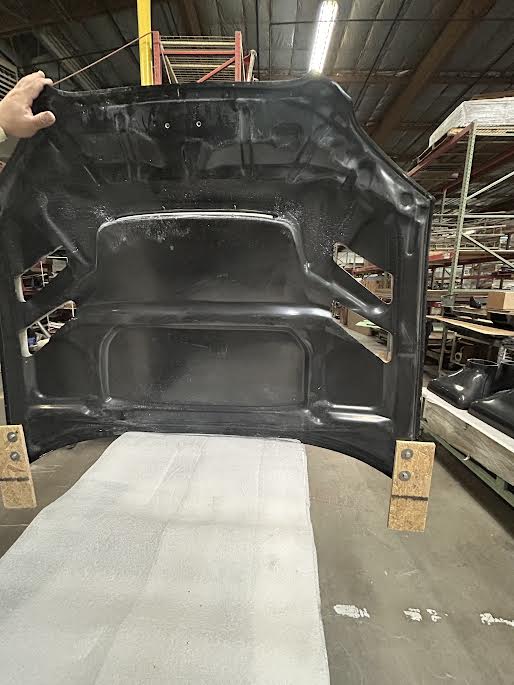 K081018C SUBARU IMPREZA 2004-2005 HOOD REVERSE COWL CARBON (no