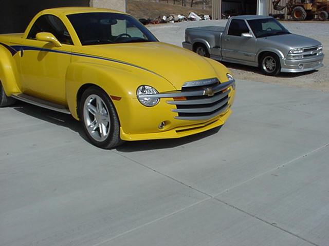 K016825 CHEVROLET SSR 2003-2004 AIR DAM CHIN SPOILER