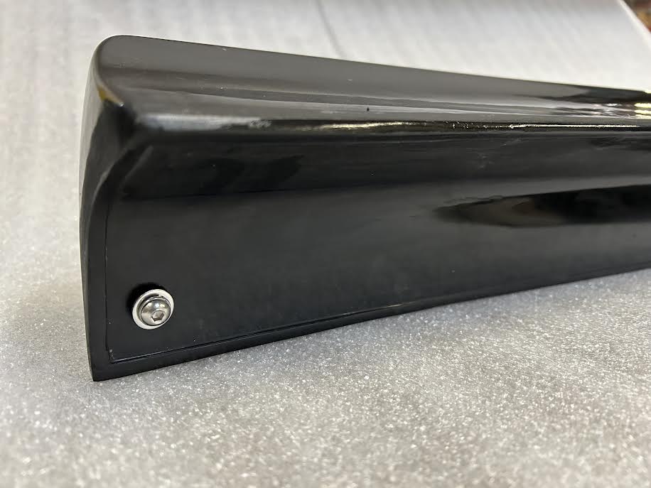 K016852 CHEVROLET SSR 2002-2006 TRUNK WING